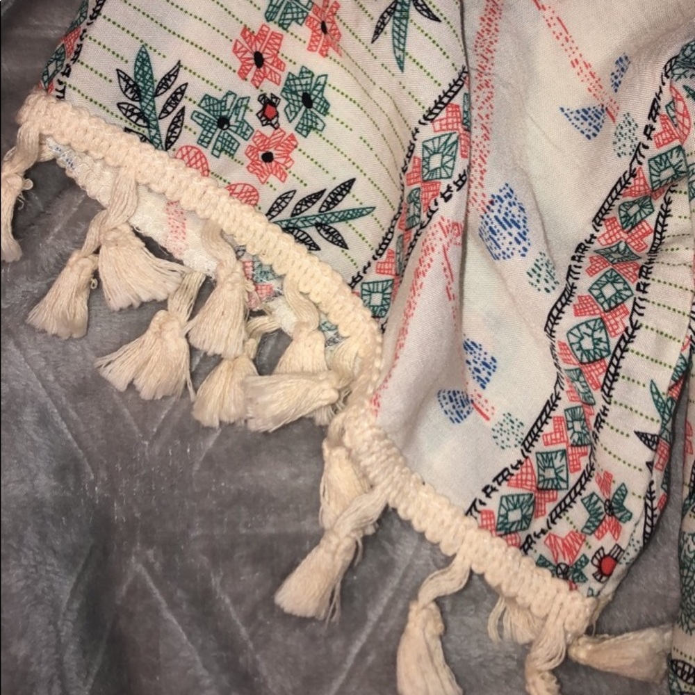 Flower Tassle Top